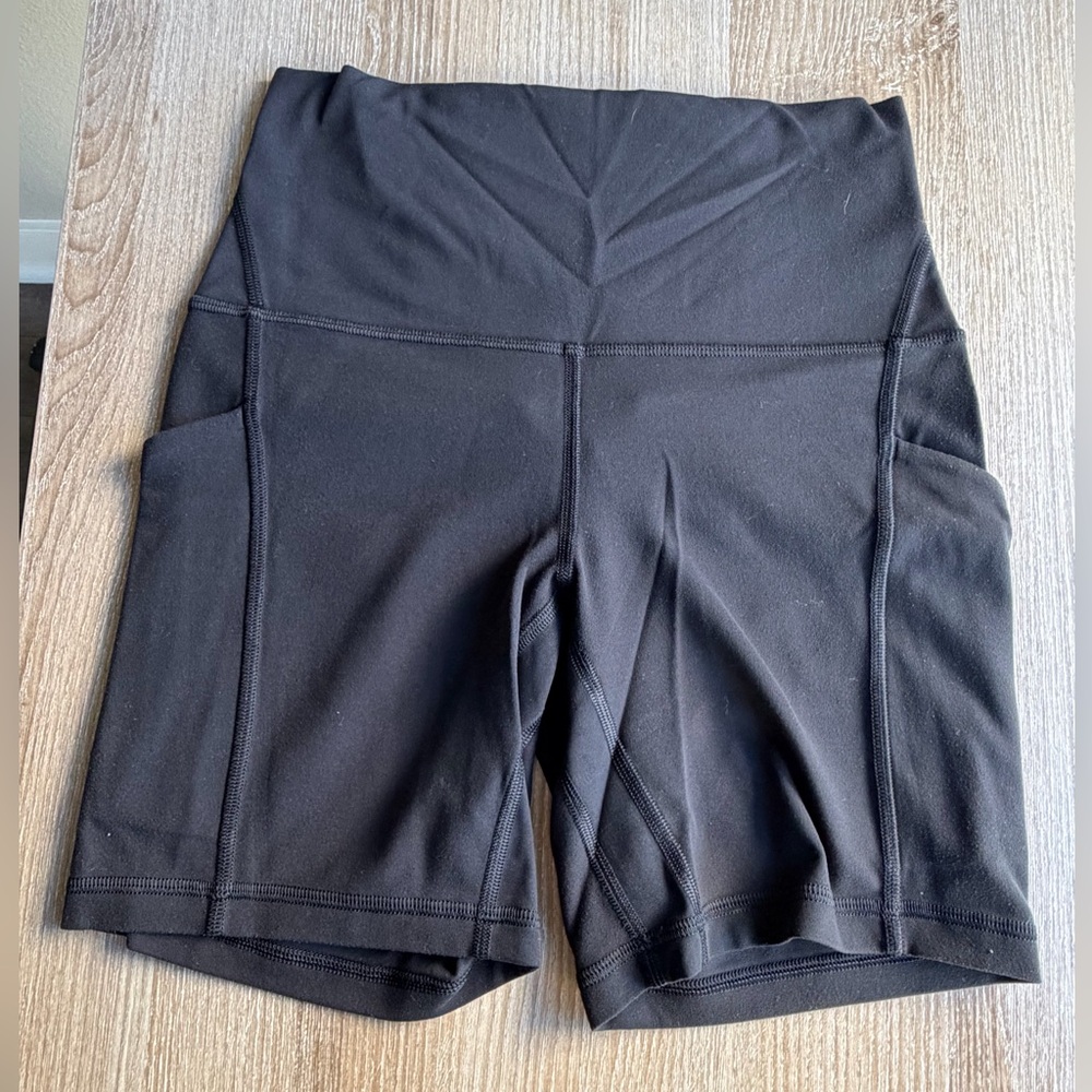 Black lululemon Women's biker Shorts